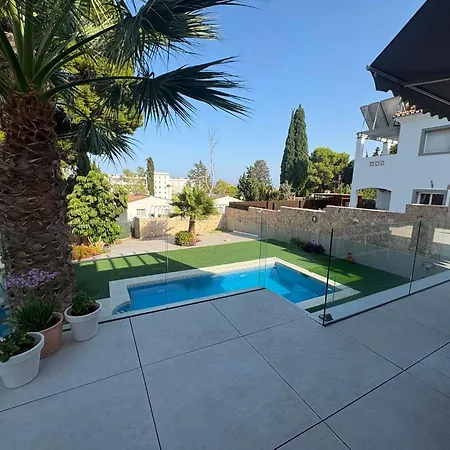 Paraiso Pool And Garden Willa *