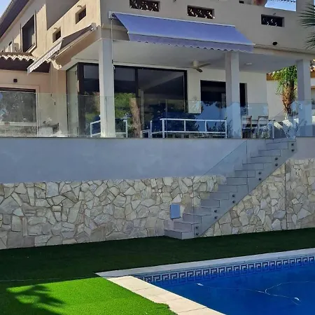 Paraiso Pool And Garden Willa