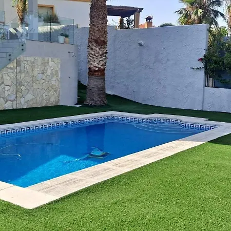 Willa Paraiso Pool And Garden *