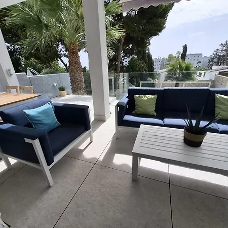 Paraiso Pool And Garden Βίλα